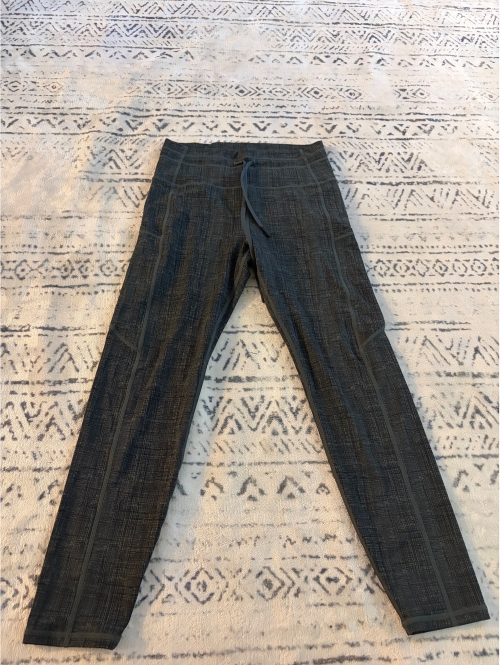 Zyia Active Gray Patterned Jogger Pants Size 6-8